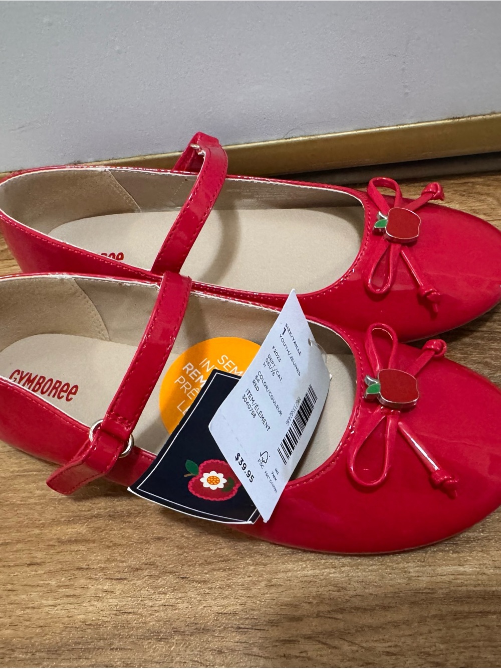 Gymboree Shiny Red Girls Mary Jane Shoes with Apple Accent